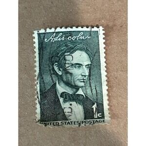 ABRAHAM‎ LINCOLN 1 CENT STAMP GREEN UNITED STATES POSTAGE